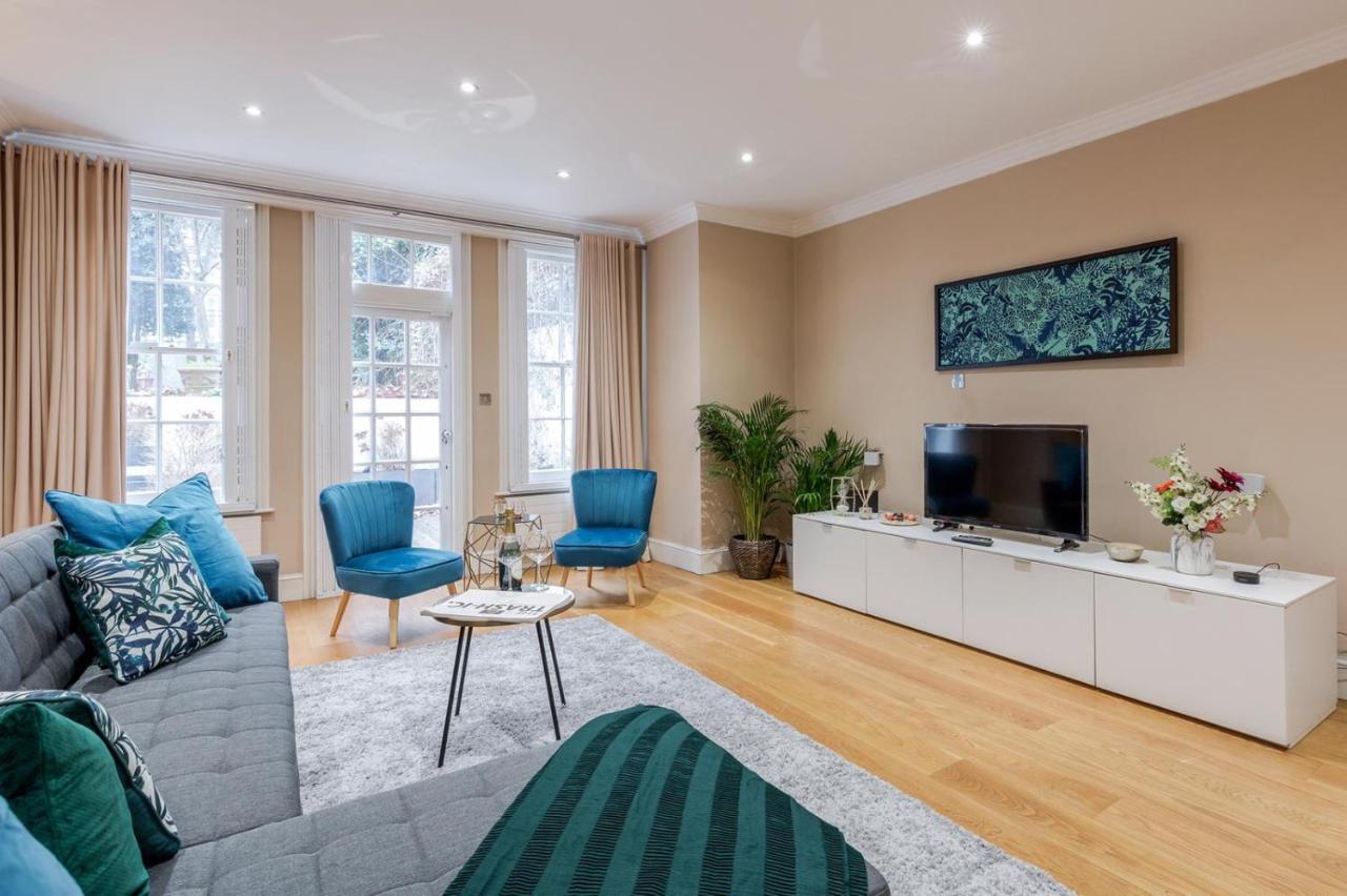 Relaxing And Spacious Kensington With Patio