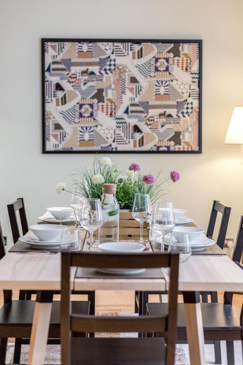 Relaxing And Spacious Kensington With Patio * Londen